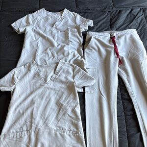 FIGS Slate Scrub Set